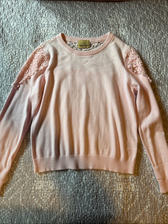 roebuck & co Sweaters - Vintage Roebuck & Co. Pale Pink Crewneck Sweater with Lace Shoulder Detail